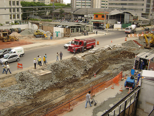 Obra na Gomes de Carvalho