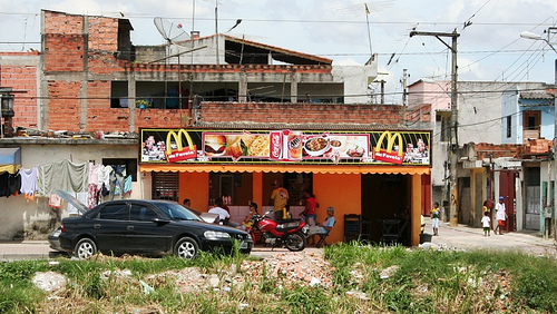 McFavela é sucesso na zona leste