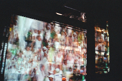 Torcida virtual no Museu do Futebol, por Regia Sofia