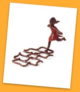 Menina entre o céu e o inferno, na Amarelinha