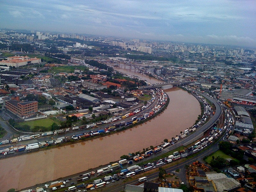 Trânsito parado na no Cebolão SP (Foto Pétria Chaves)