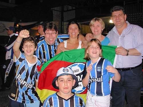 Jucemar - à dir -  com parentes e amigos