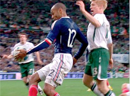 Henry e a mão na bola