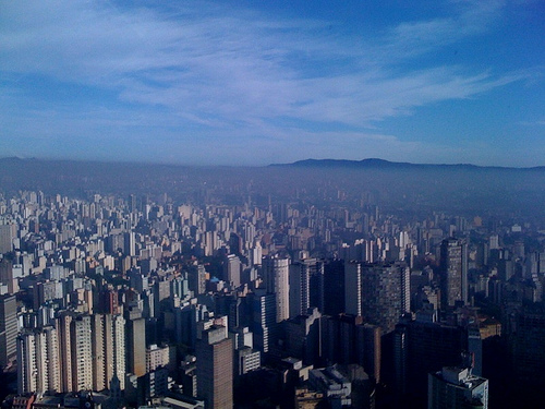Nevoa, poluição e horizonte em São Paulo  (Foto Petria Chaves)