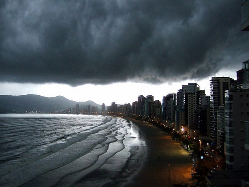 Enchente em Camburiu - SC