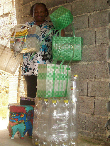 Gari faz trabalho com reciclado