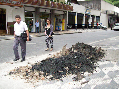 Limpeza de boca de lobo