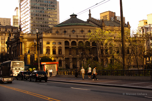 Luz no Teatro Municipal