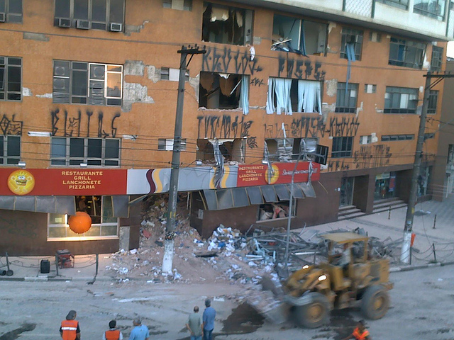 Prédio desaba em São Bernardo