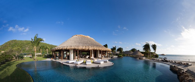 beach-house-panoramic