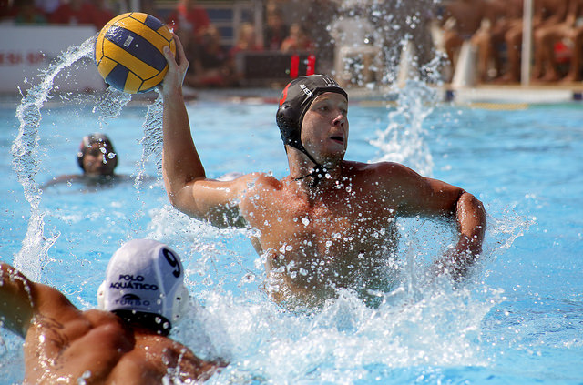 17246672942_0287afd96c_z