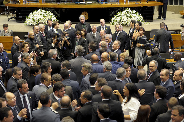 31859347773_9dccdf0b4e_z