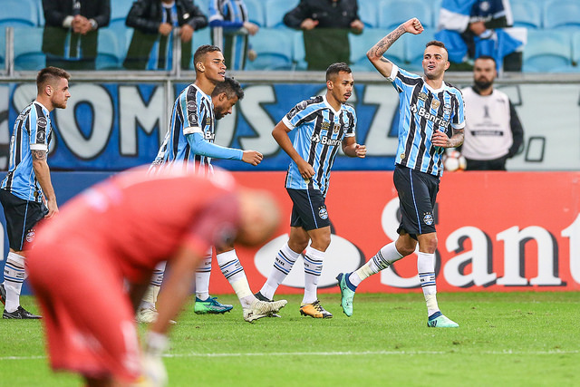 42263403472_7452438a98_z