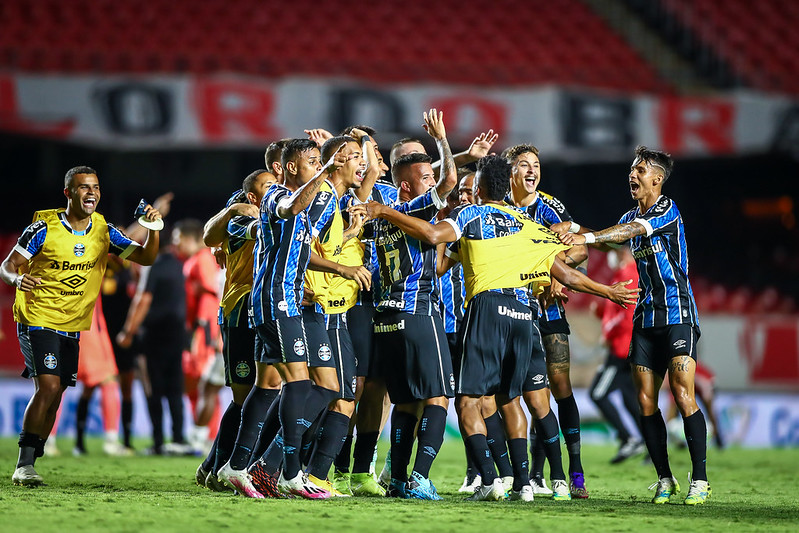 Festa de réveillon antecipada no Morumbi Foto de Lucas Uebel/Grêmio FBPA